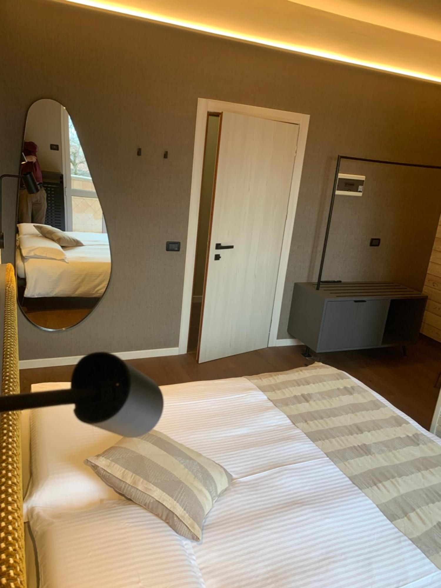Albergo Moderno & Spa Fuipiano Valle Imagna Exterior photo