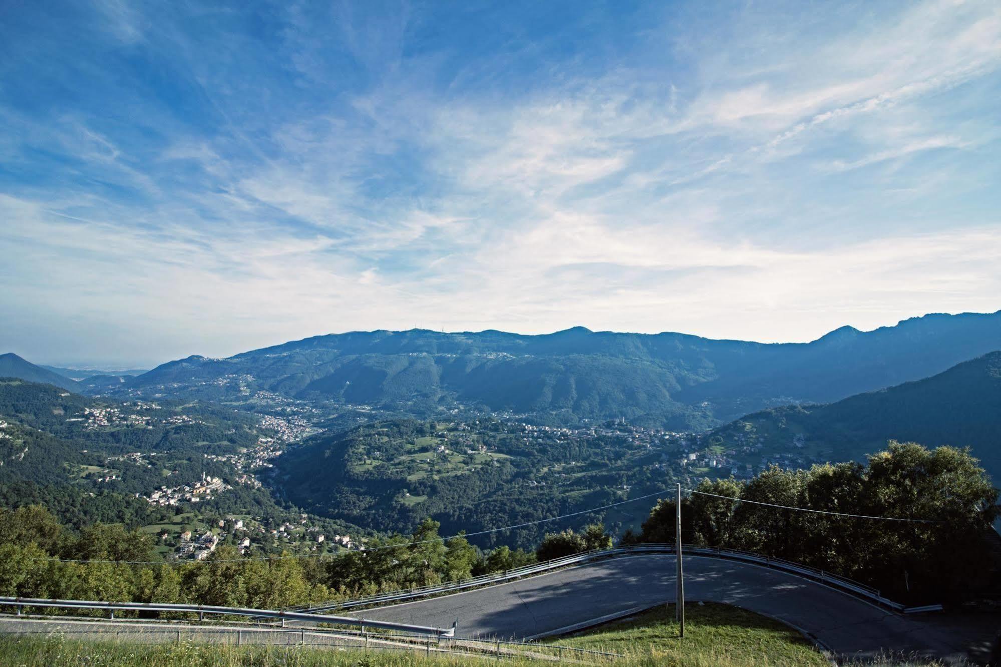 Albergo Moderno & Spa Fuipiano Valle Imagna Exterior photo